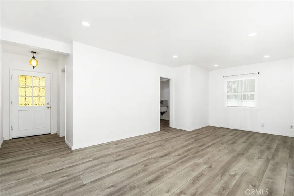 Additional image 19 of 7752 Wish, Lake Balboa, CA 91406