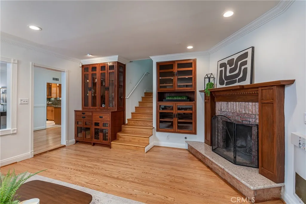 Additional image 21 of 842 Cornell Dr, Burbank, CA 91504