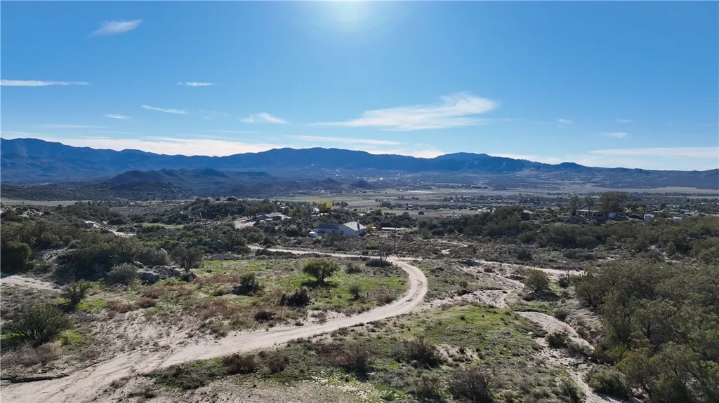 Additional image 31 of 42475 La Brinia Ln, Anza, CA 92539