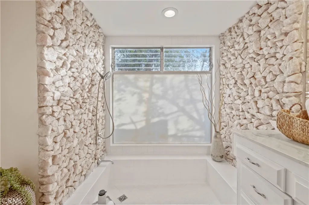 Additional image 73 of 16711 Knollwood, Granada Hills, CA 91344