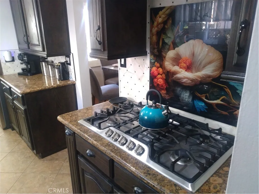 Additional image 19 of 2035 W 71st St, Los Angeles, CA 90047