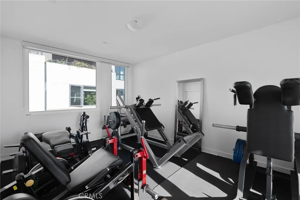 Additional image 24 of 1056 N Joels Pl, Los Angeles, CA 90012