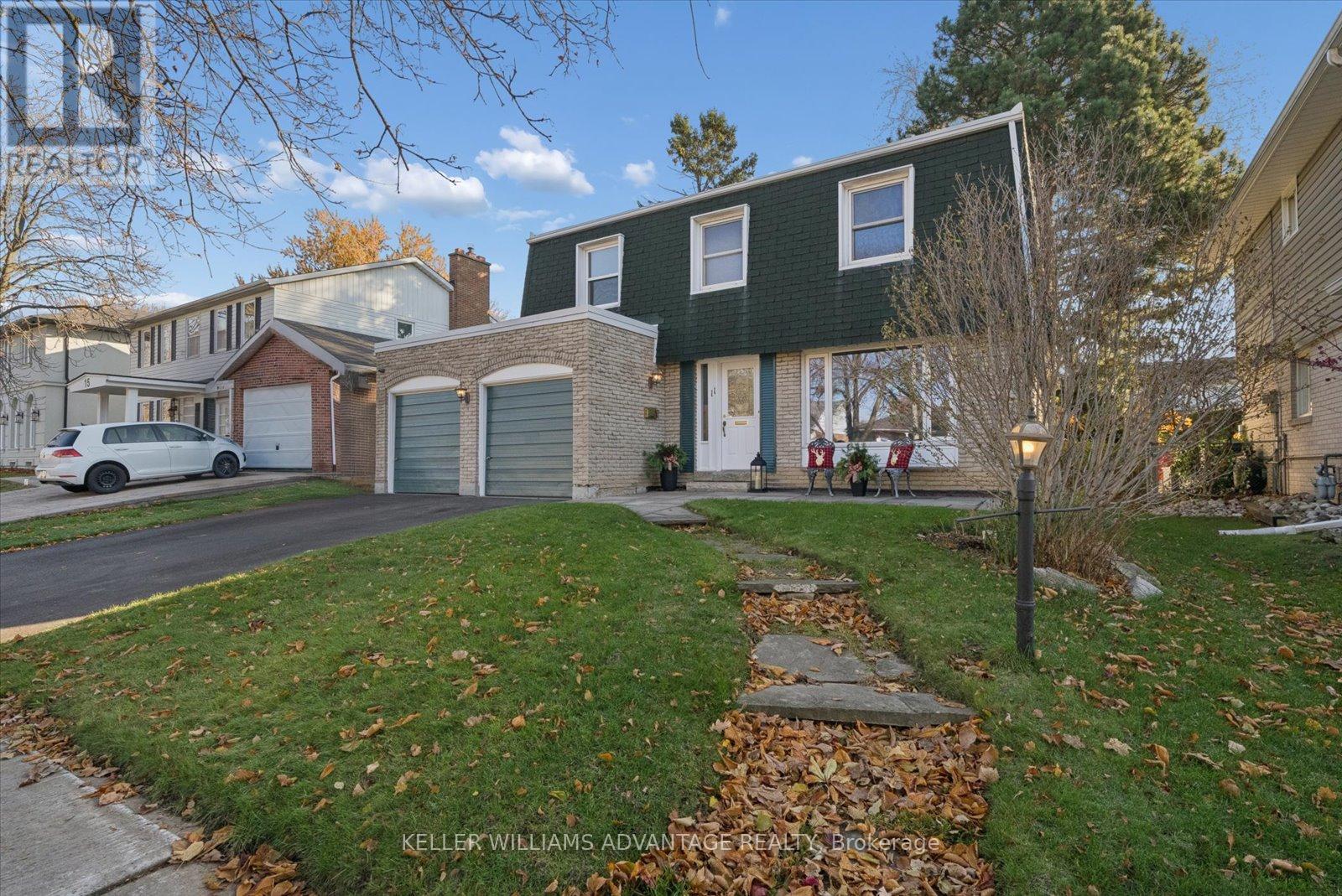 Property image for 11 CASTLE HILL DRIVE|Toronto (Tam O'Shanter-Sullivan), Ontario M1T2Y2