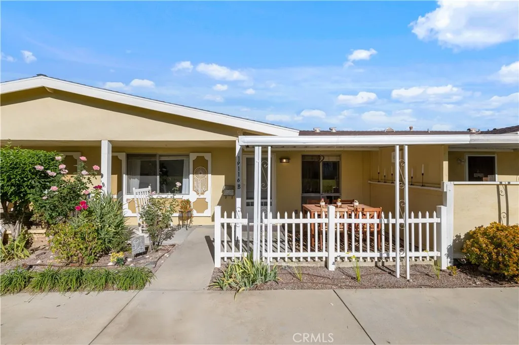 Additional image 4 of 19116 Avenue Of The Oaks #B, Newhall, CA 91321