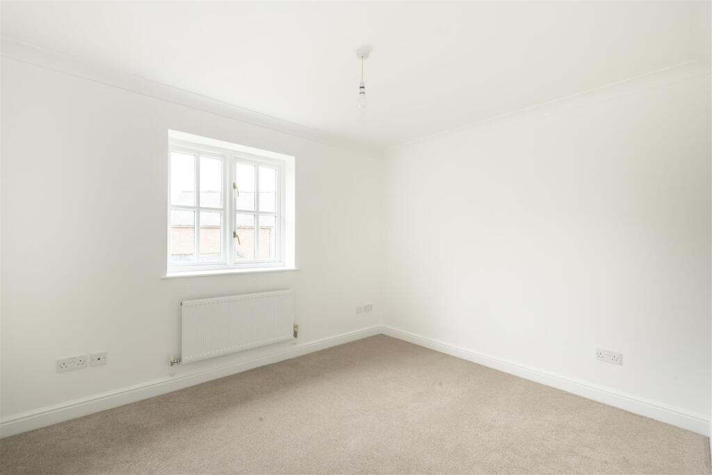 Additional image 6 of Minister Court, Frogmore, St. Albans