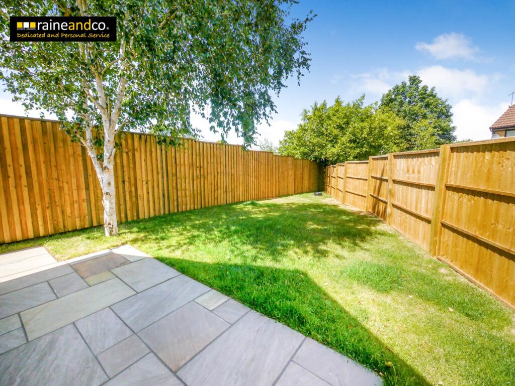 Additional image 27 of Bull Stag Green, Hatfield