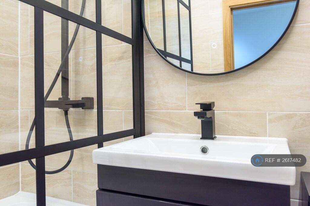 Additional image 21 of High Street, Redbourn, AL3