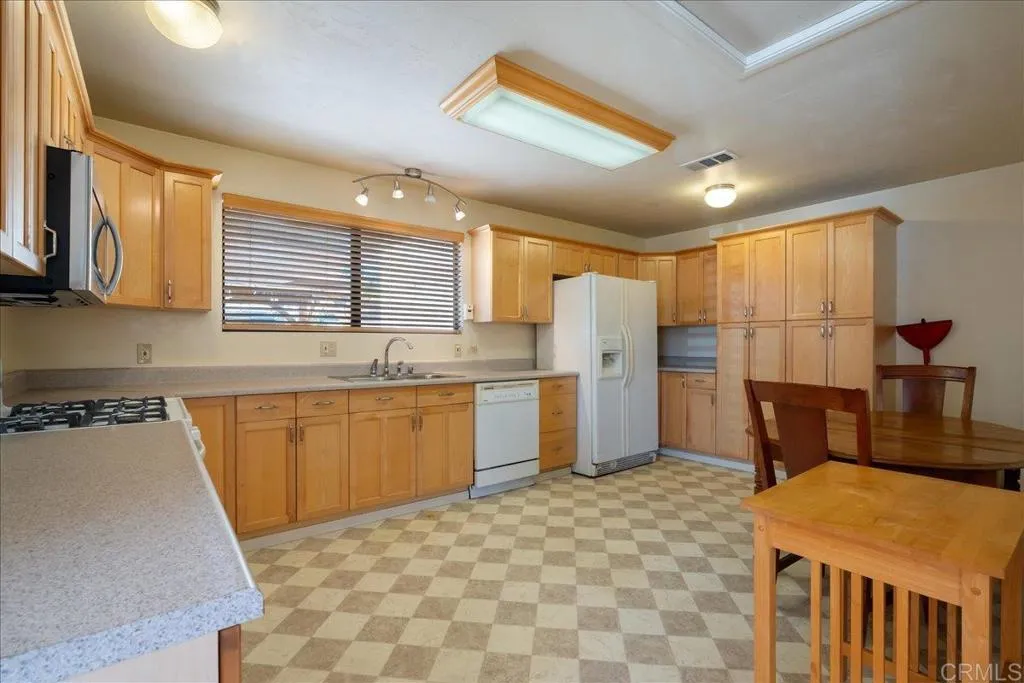 Additional image 57 of 1186 E Lexington Avenue, El Cajon, CA 92019