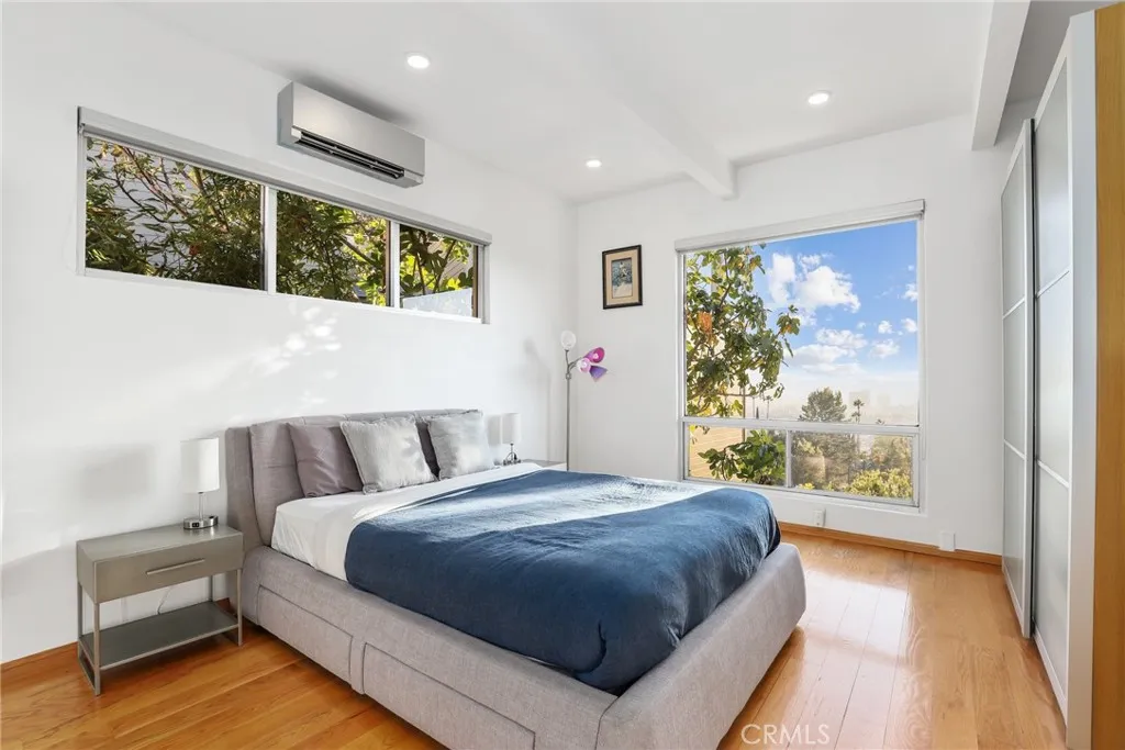 Additional image 40 of 5675 Spreading Oak Drive, Los Angeles, CA 90068