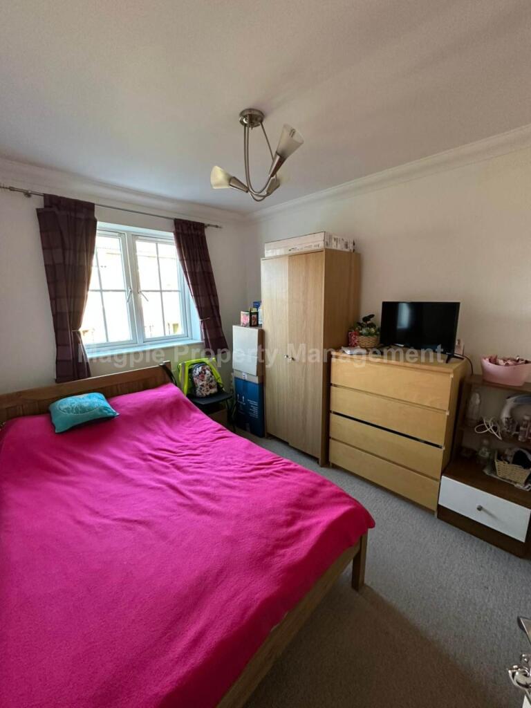 Additional image 12 of Hatfield