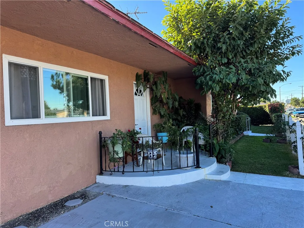 Additional image 5 of 10406 San Carlos Ave, South Gate, CA 90280