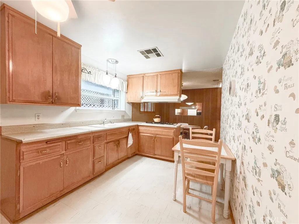 Additional image 33 of 23524 Styles, Woodland Hills, CA 91367