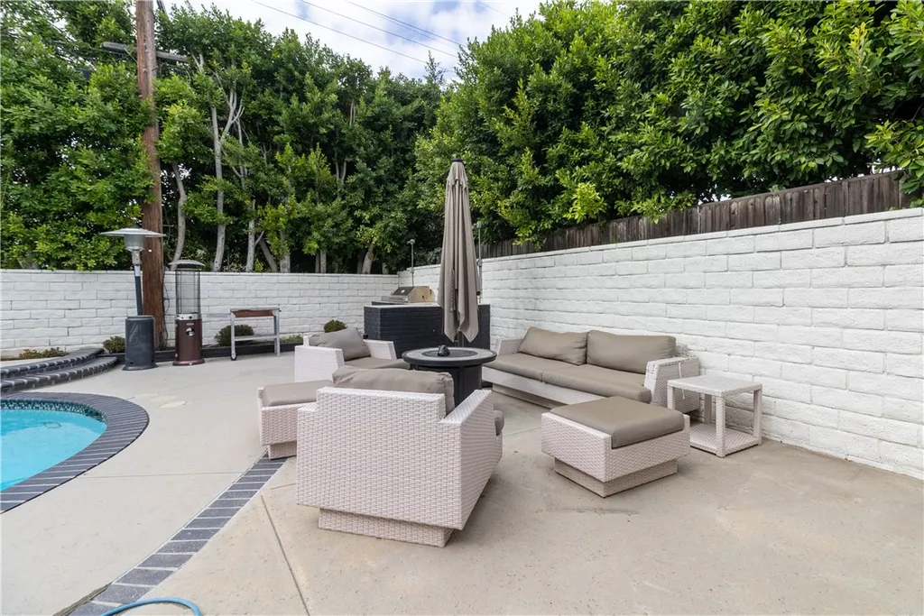 Additional image 53 of 5439 Gentry Avenue, Valley Village, CA 91607