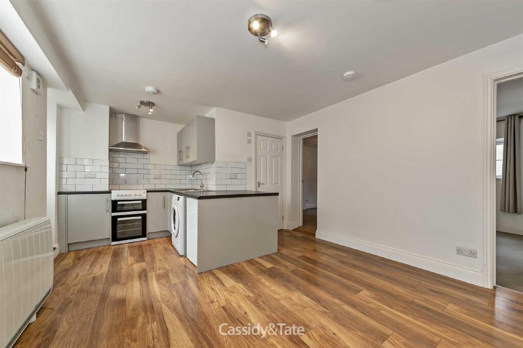 Additional image 5 of D`ennis Court, Grange Street, St Albans