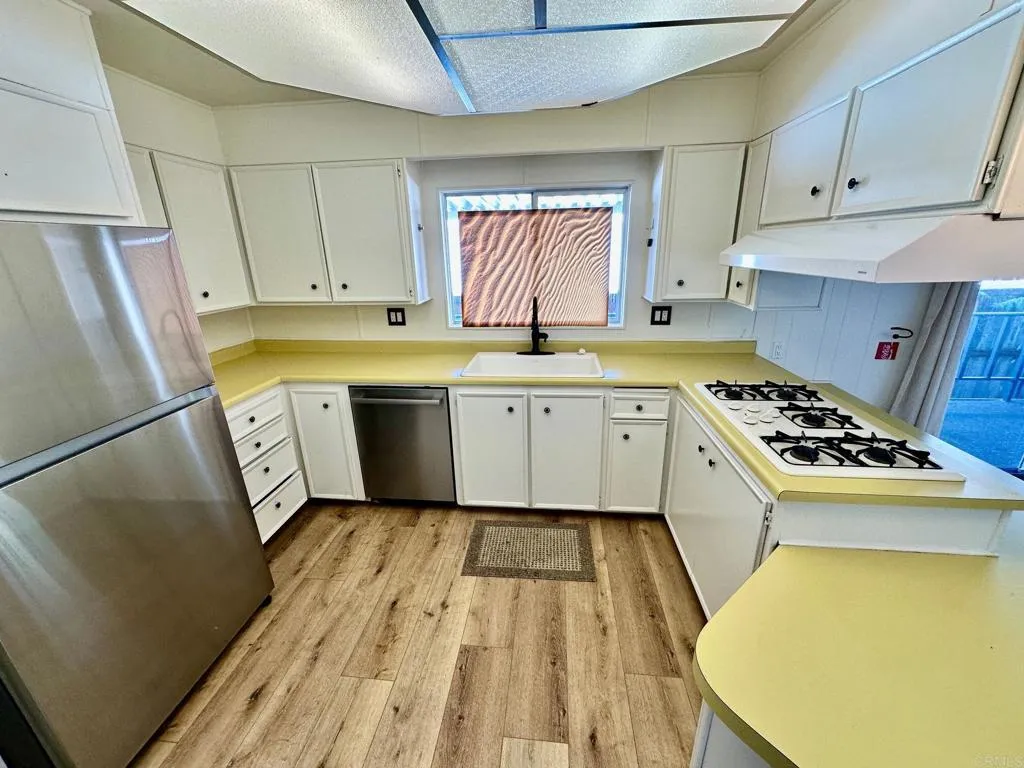 Additional image 3 of 2130 Sunset Dr. #14, Vista, CA 92081