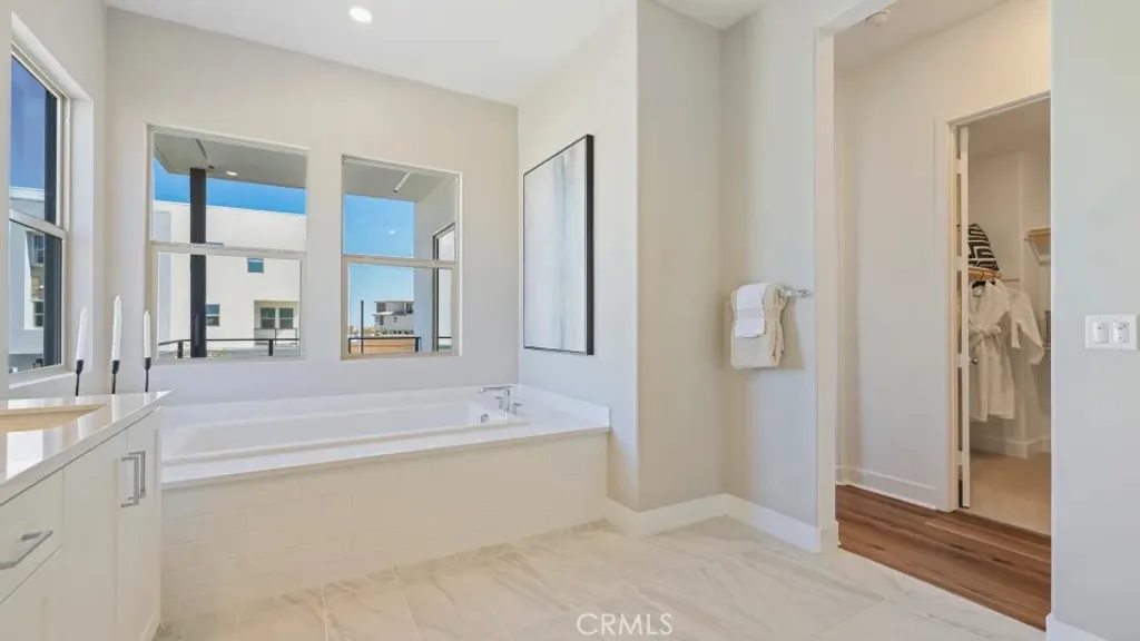 Additional image 18 of 725 Walnut Terrace, Montebello, CA 90640