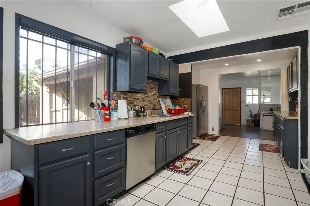 Additional image 13 of 12623 S Slater Ave, Compton, CA 90222