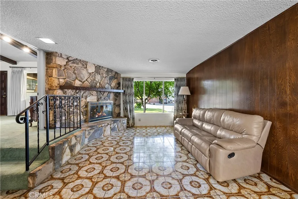 Additional image 60 of 24422 Valley St, Newhall, CA 91321