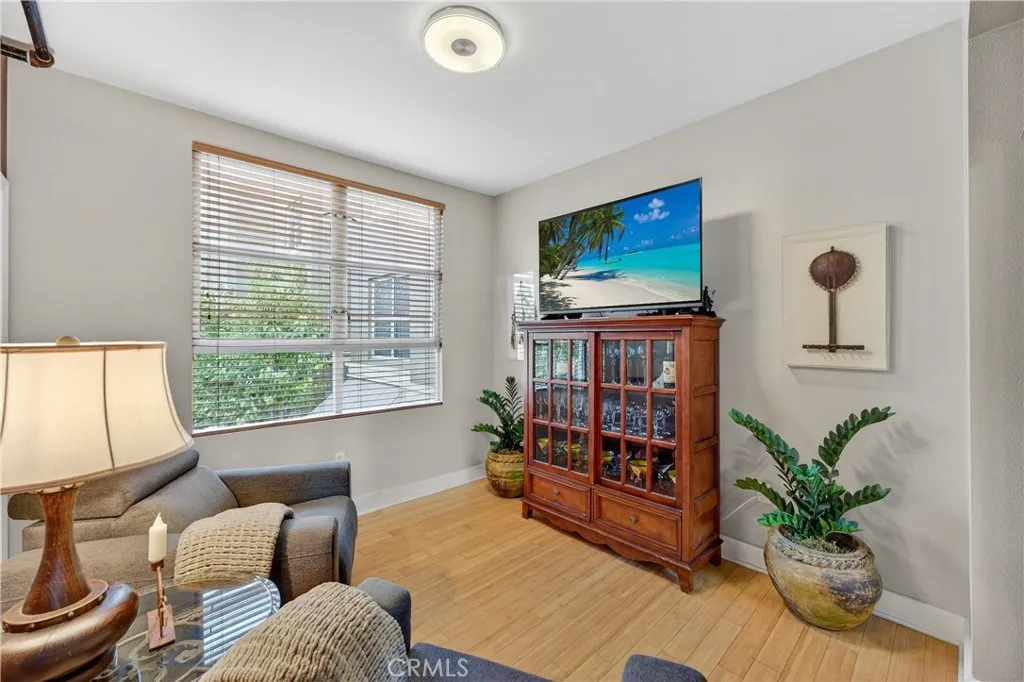 Additional image 25 of 906 E Civic Center Dr, Santa Ana, CA 92701