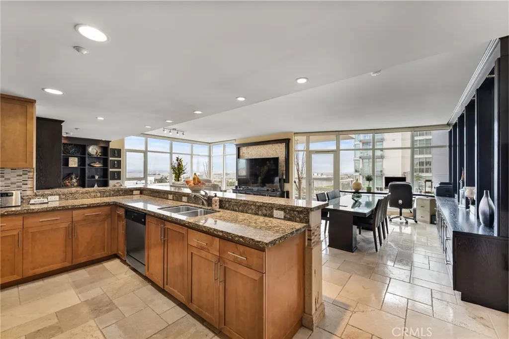 Additional image 61 of 400 W Ocean Blvd Unit 1702, Long Beach, CA 90802