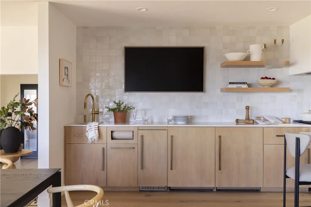 Additional image 10 of 654 S Cumberland Dr, Lake Arrowhead, CA 92352