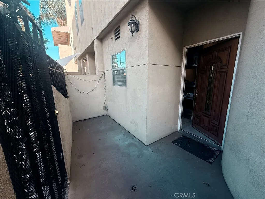 Additional image 30 of 14256 Victory Boulevard Unit 3, Van Nuys, CA 91401