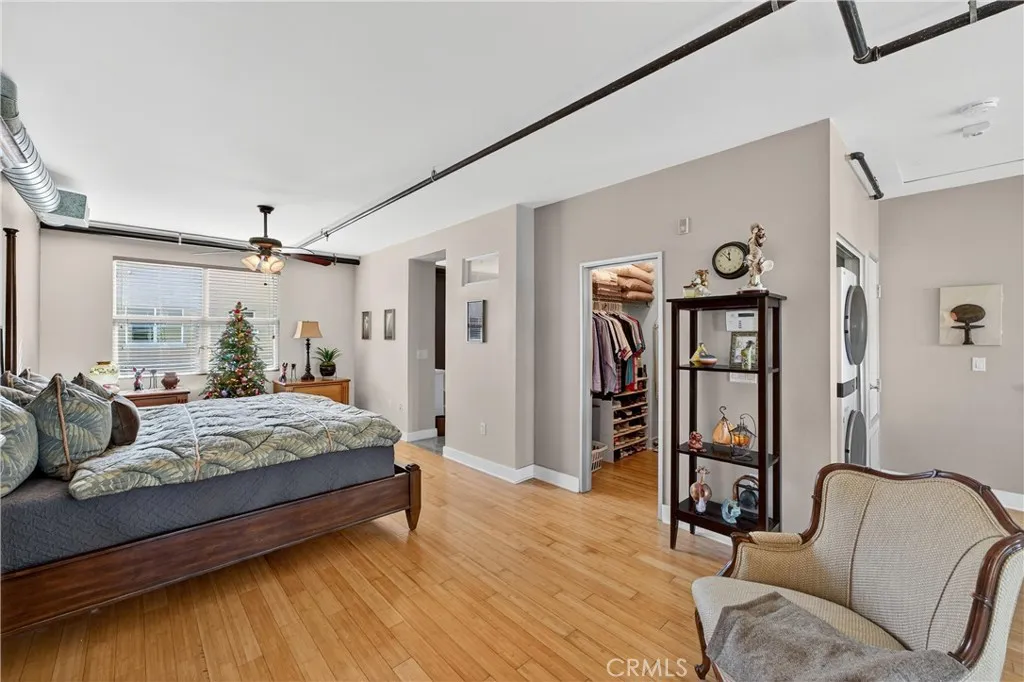 Additional image 63 of 906 E Civic Center Dr, Santa Ana, CA 92701