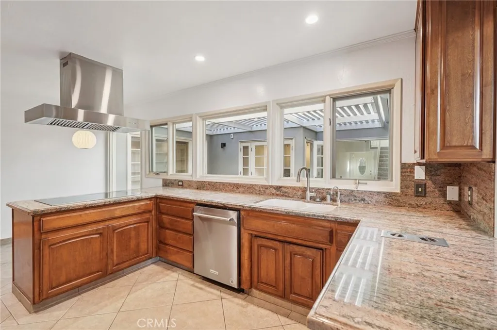 Additional image 10 of 6510 E Driscoll Street, Long Beach, CA 90815