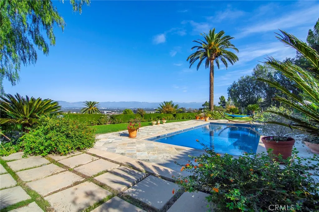 Additional image 131 of 18933 La Montana Place, Tarzana, CA 91356