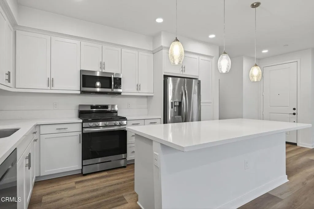 Additional image 106 of 611 Winchester Drive, Oxnard, CA 93036