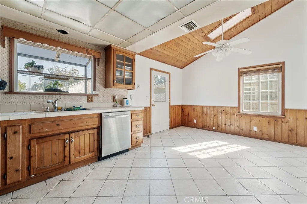 Additional image 36 of 1710 N Evergreen Street, Burbank, CA 91505