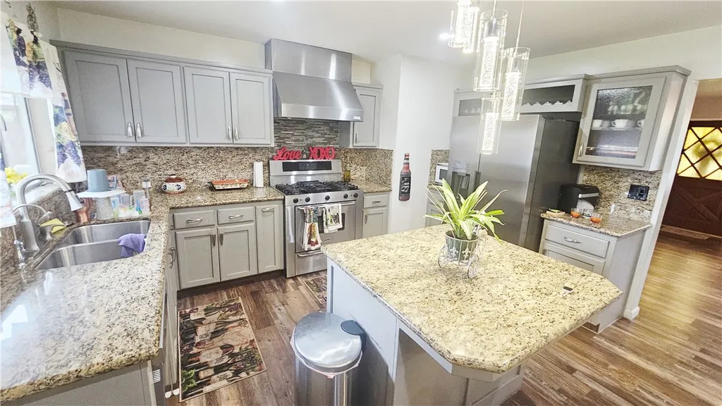 Additional image 10 of 2819 Renegade Ave, Bakersfield, CA 93306