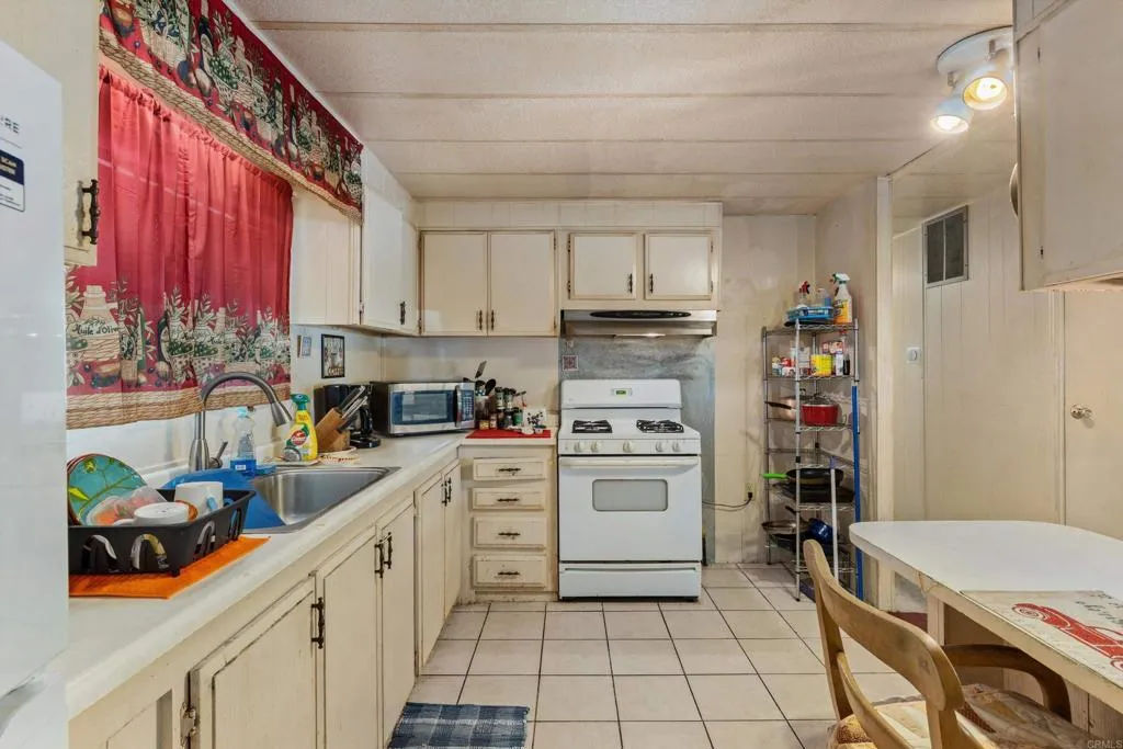 Additional image 37 of 1010 E Bobier Drive Unit 118, Vista, CA 92084