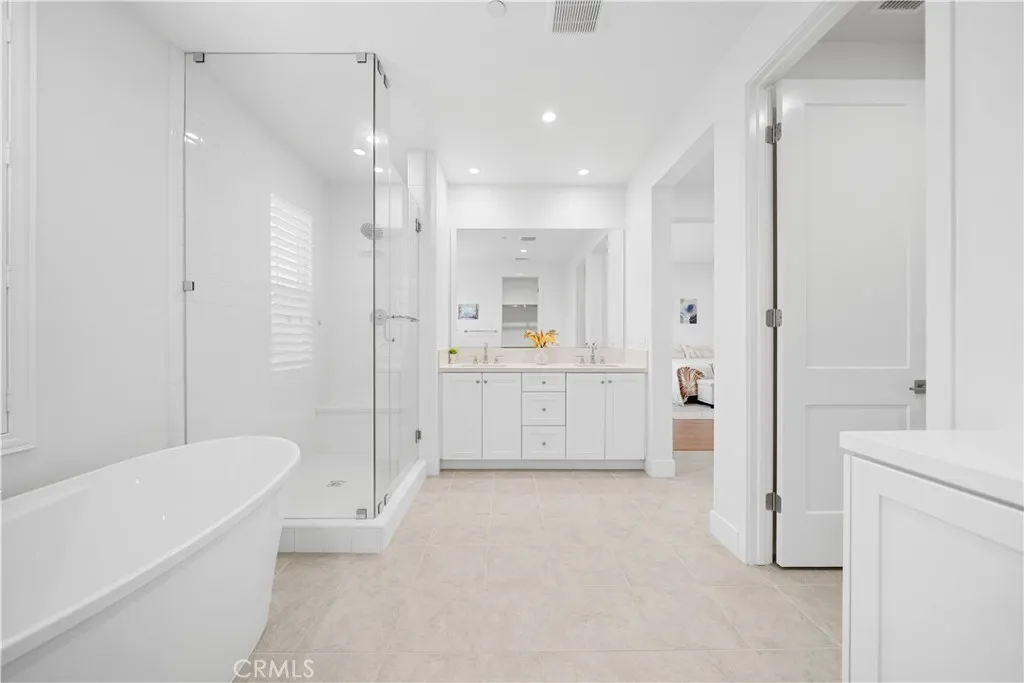 Additional image 14 of 118 Glydon, Irvine, CA 92618