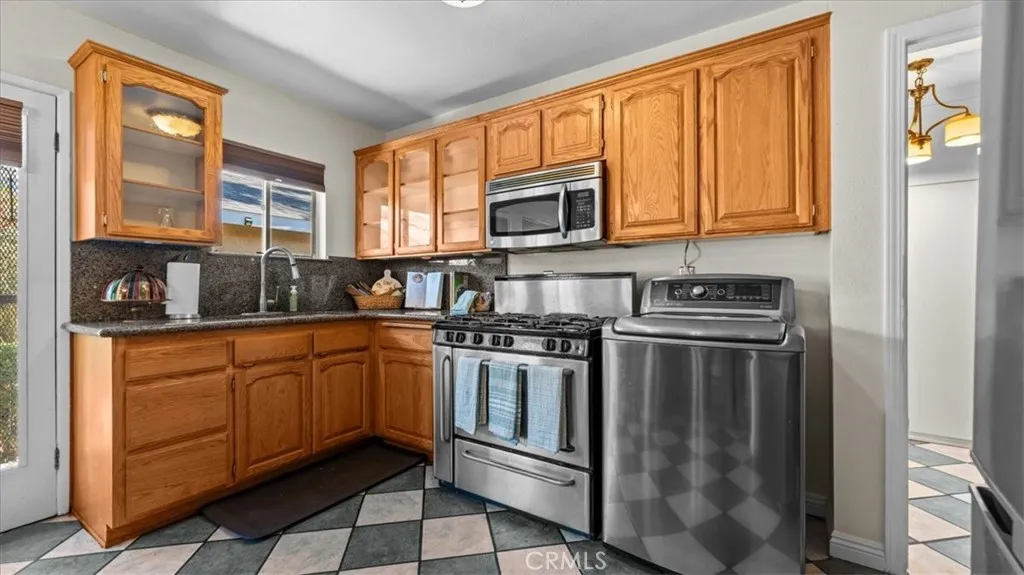 Additional image 11 of 1455 N J St, San Bernardino, CA 92411