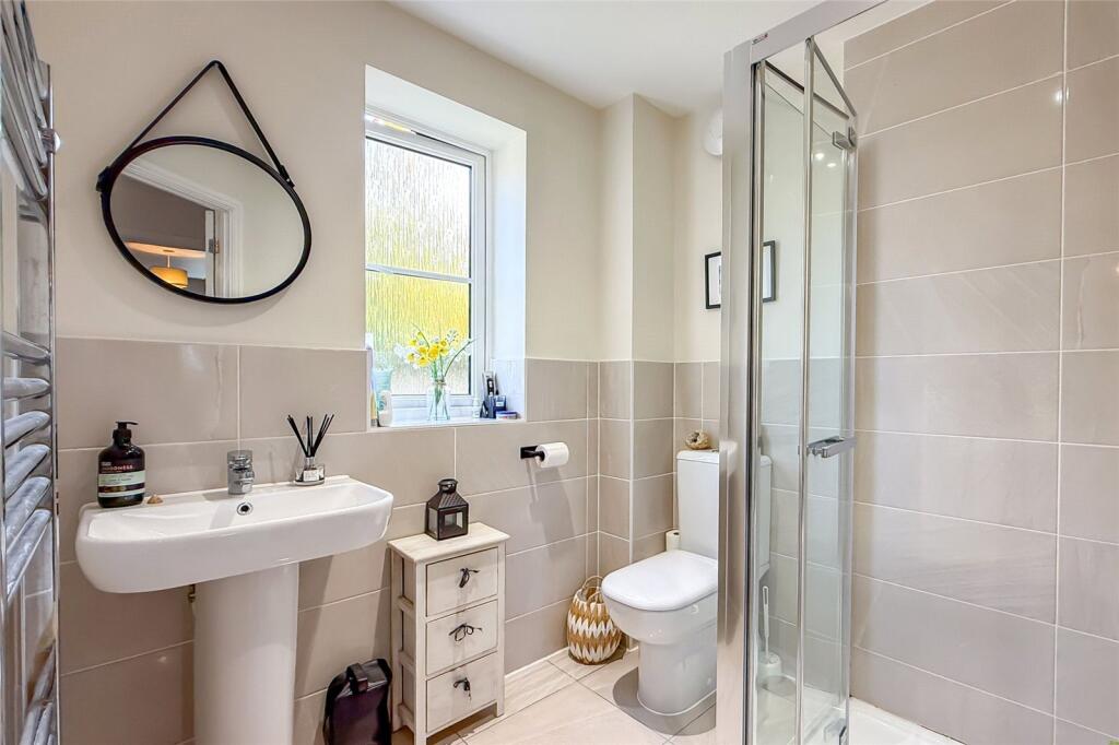 Additional image 9 of Neville Close, St. Albans, Hertfordshire, AL3