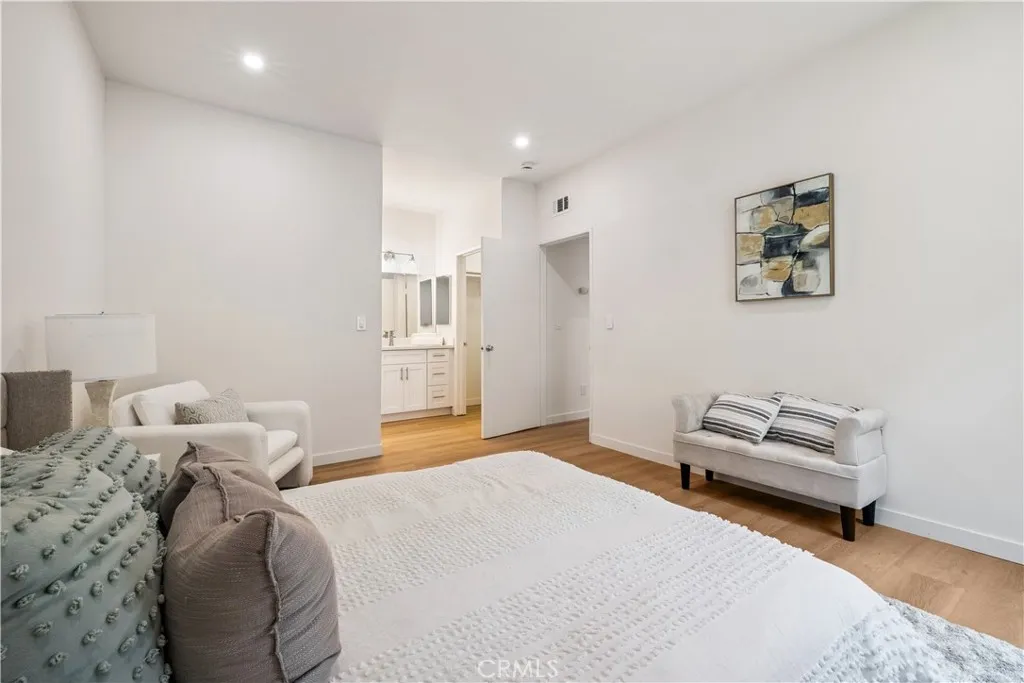 Additional image 45 of 11722 Avon, Los Angeles, CA 90066