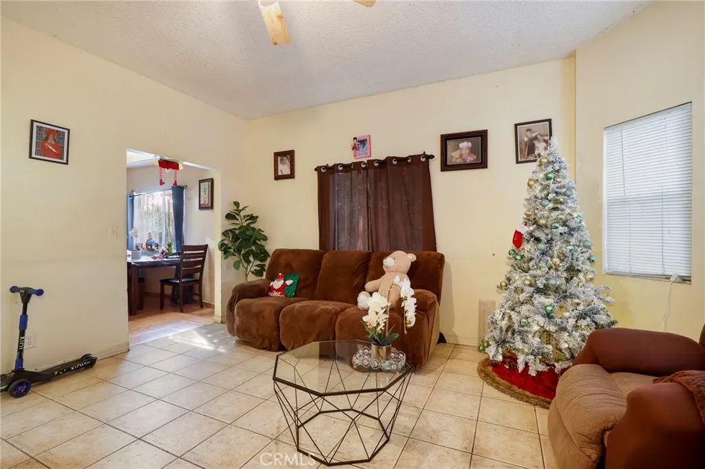 Additional image 23 of 240 E 56th Street, Los Angeles, CA 90011