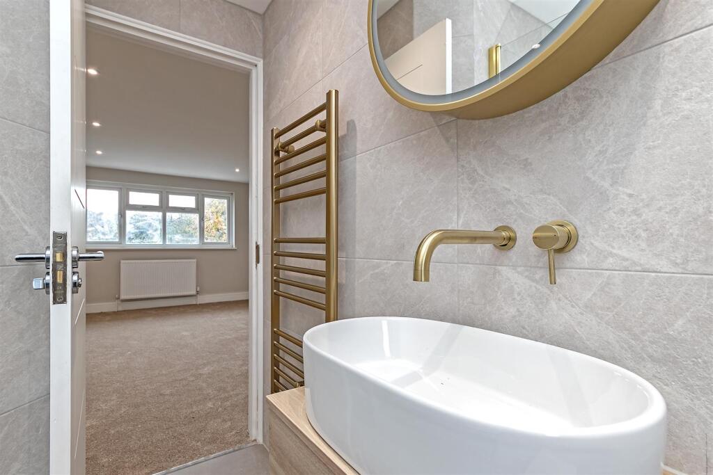 Additional image 18 of Wych Elms, Park Street