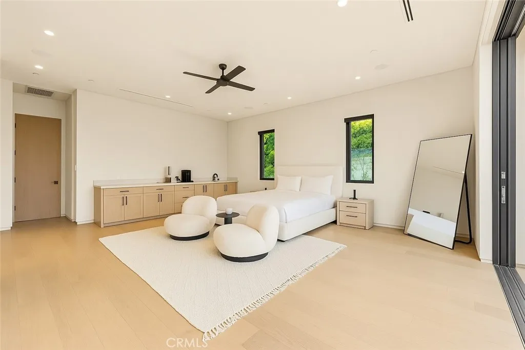 Additional image 28 of 22924 Erwin Street, Woodland Hills, CA 91367