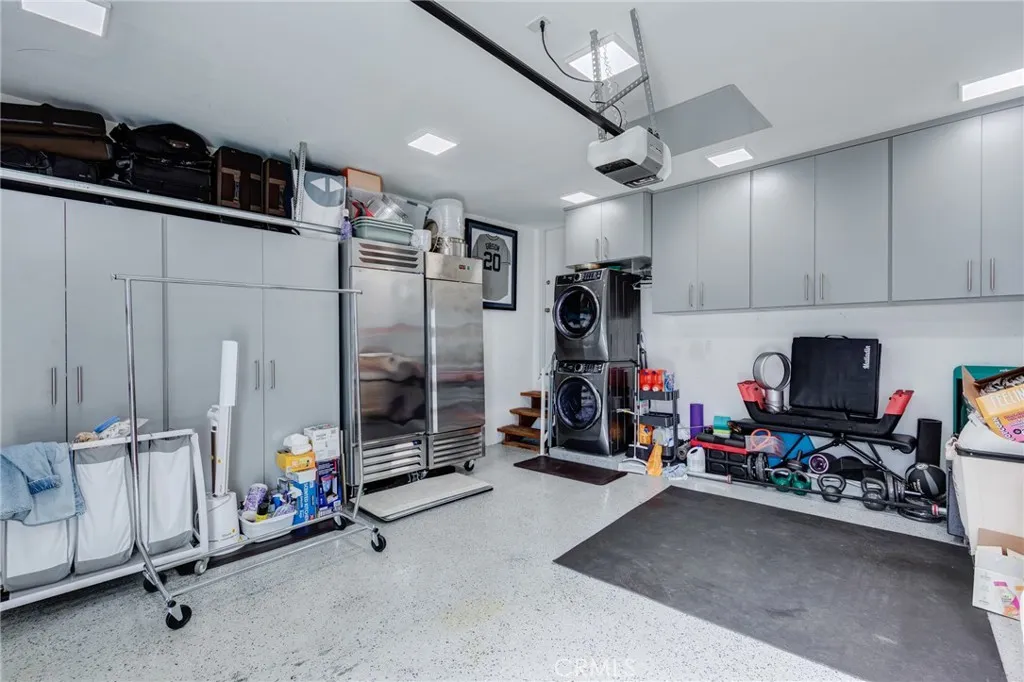 Additional image 50 of 5617 Glenford, Los Angeles, CA 90008