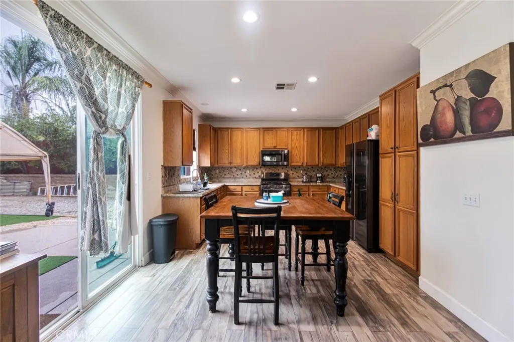 Additional image 4 of 2180 Stonewood Street, Mentone, CA 92359