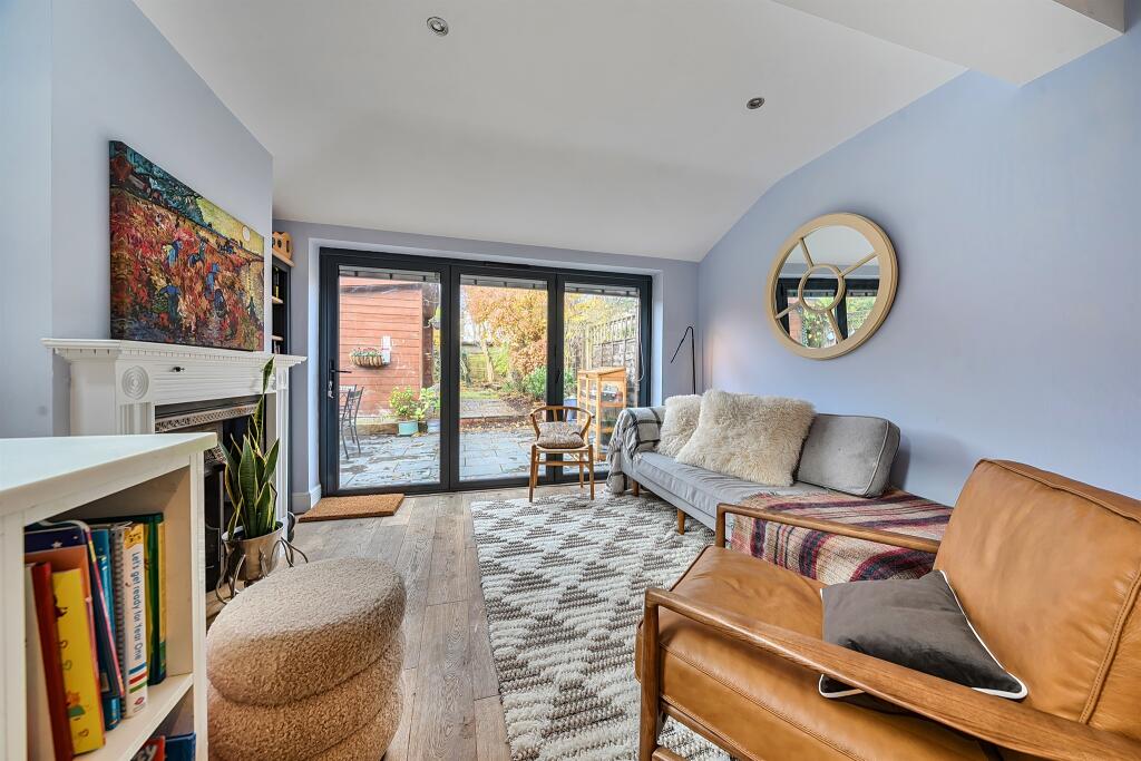 Additional image 19 of Warwick Road, St. Albans