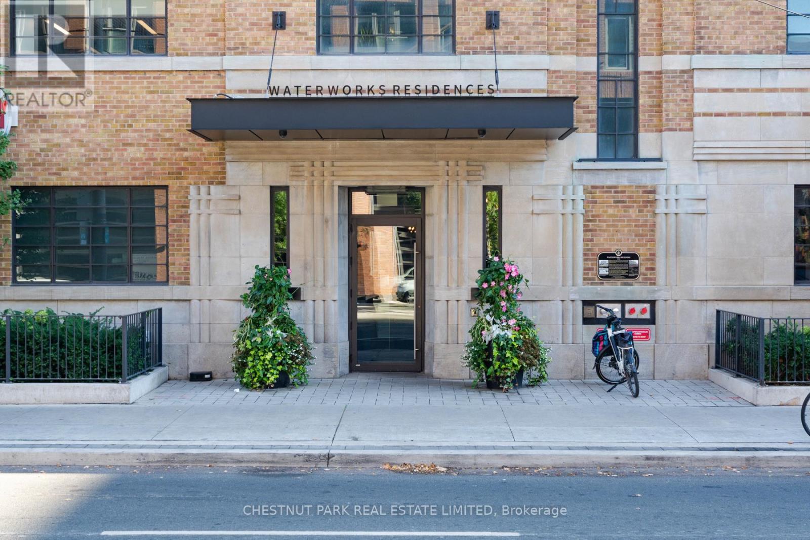 Property image for 414 - 505 RICHMOND STREET W|Toronto (Waterfront Communities), Ontario M5V0P4
