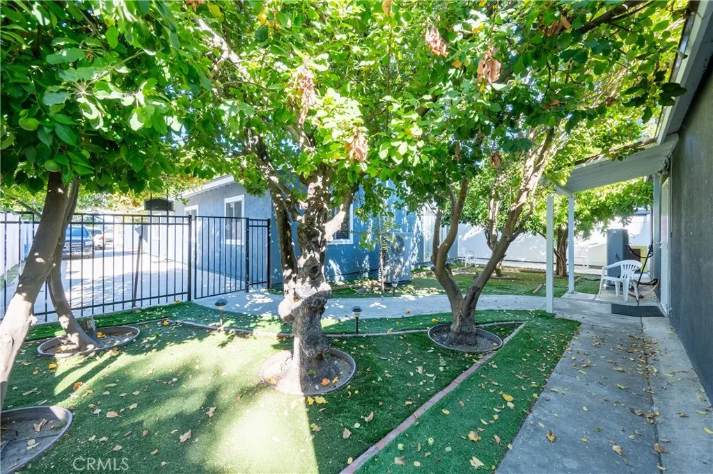 Additional image 60 of 16038 Hartland Street, Van Nuys, CA 91406