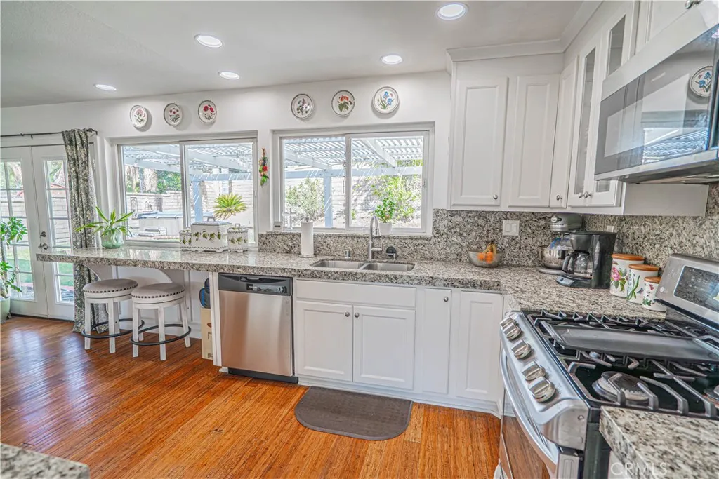 Additional image 8 of 27872 Cherry Creek Dr, Valencia, CA 91354