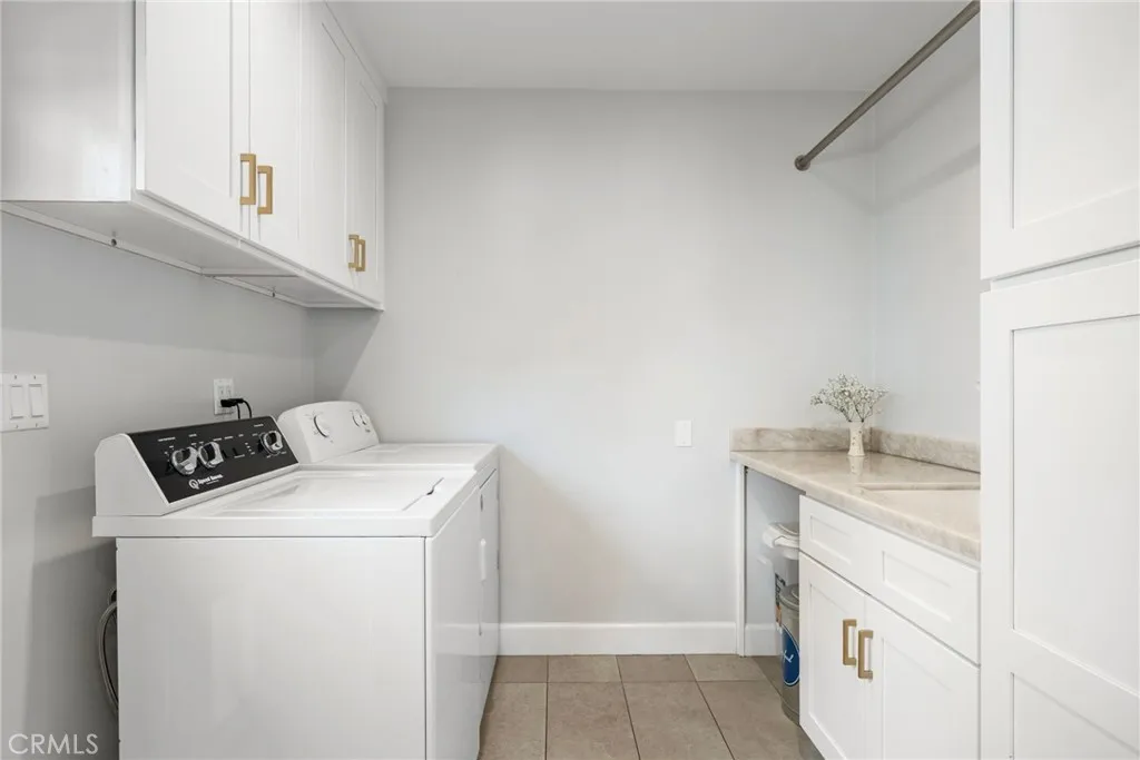 Additional image 54 of 16600 Gilmore Street, Lake Balboa, CA 91406