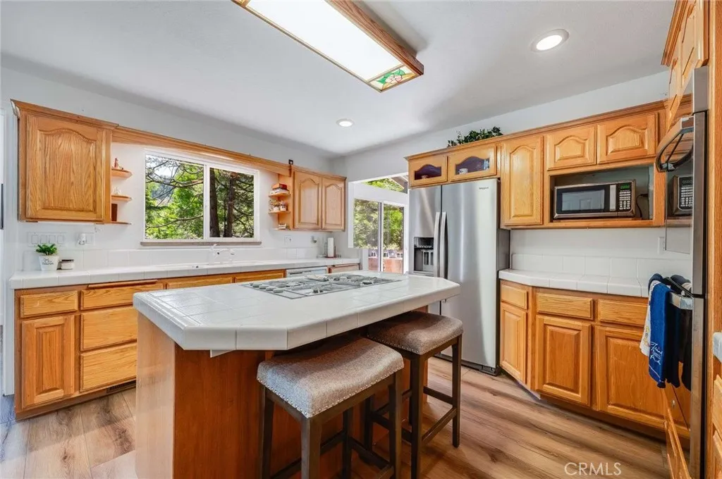 Additional image 14 of 395 Primrose Circle Unit 1-2, Lake Arrowhead, CA 92352