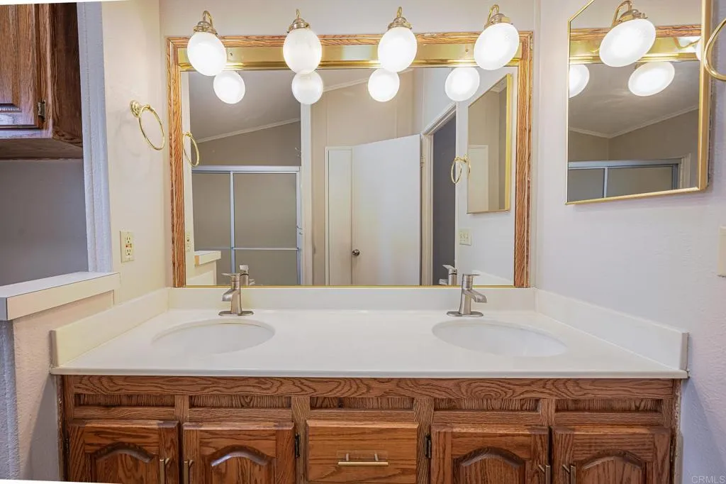 Additional image 24 of 632 Via Bogota, Vista, CA 92081