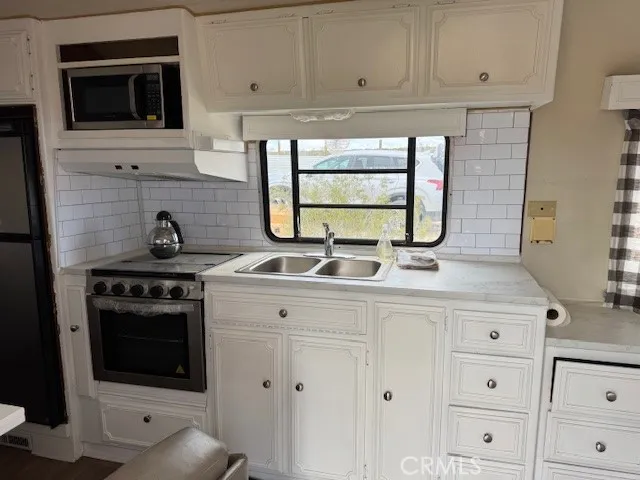 Additional image 10 of 68175 Pole Line, 29 Palms, CA 92277